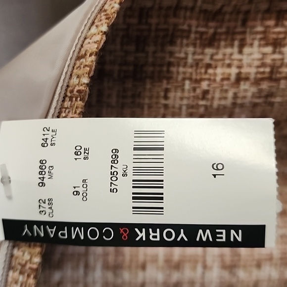 New York & Company Skirt Suit Size 16 - Picture 13 of 14